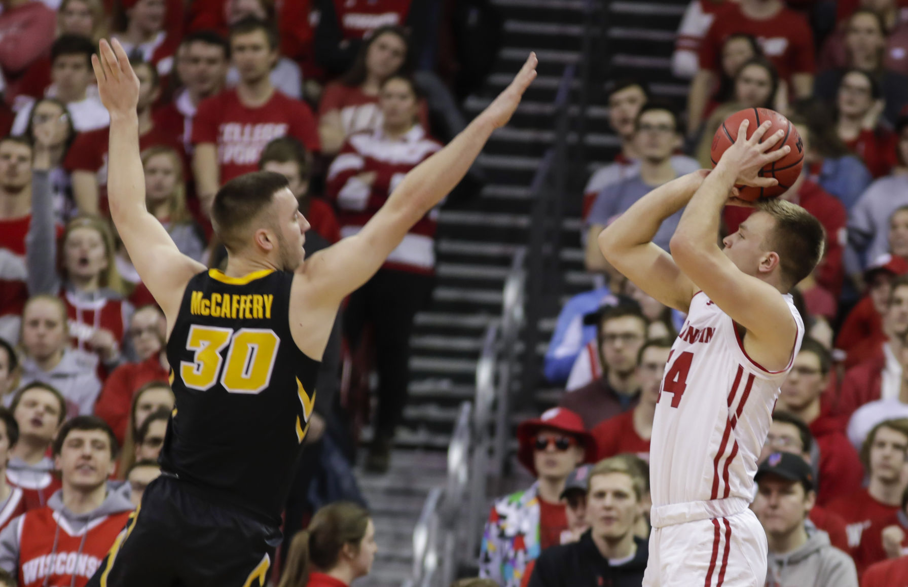 Iowa Wisconsin Basketball